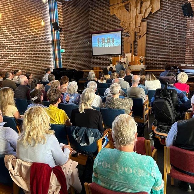 Fellesgudstjeneste med MK Stavanger i Sandnes. Hilde -og Torgeir Tveter. Musikk : Sofia Krämer. Felles menighetsmøte etterpå.