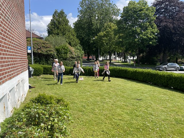 Familiegudstjeneste med speiderparade og gate/hagefest 7.juni